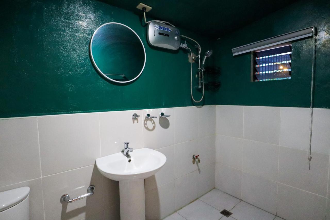 Ocean Breeze Hostel By Daily Sweet Moalboal Eksteriør billede