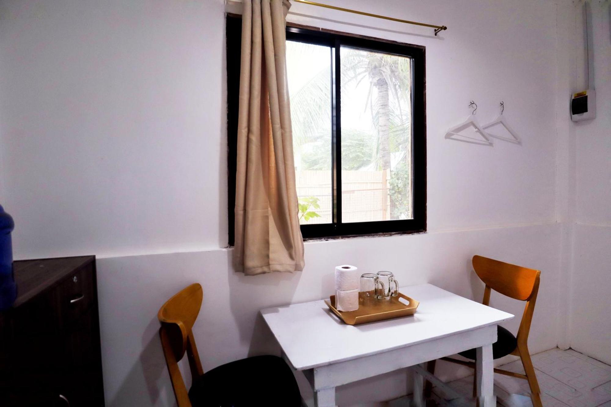 Ocean Breeze Hostel By Daily Sweet Moalboal Eksteriør billede