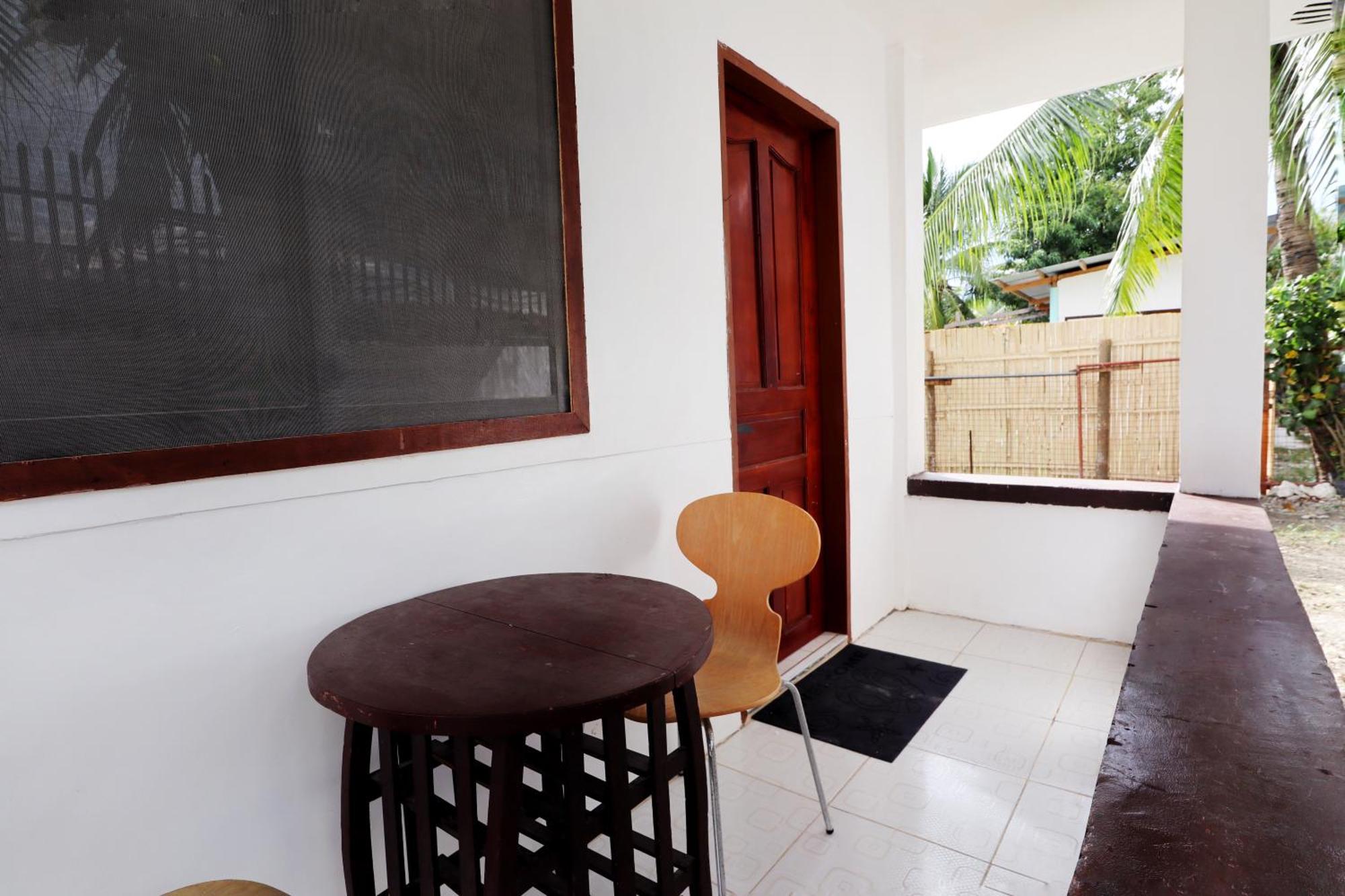 Ocean Breeze Hostel By Daily Sweet Moalboal Eksteriør billede